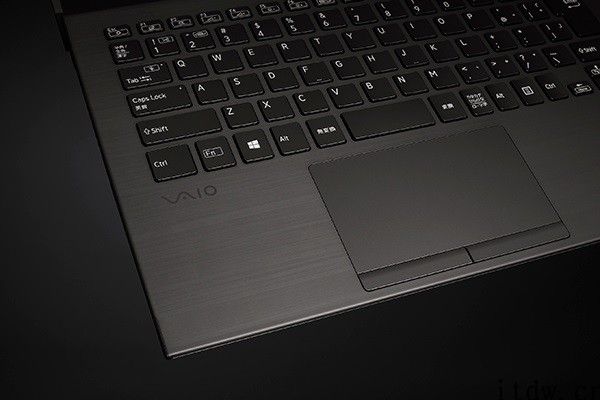 VAIO Z 2021 宣布公布：标压处理器，14 寸 4k高清 HDR 屏，99.8% DCI-P3 色域，重 958g