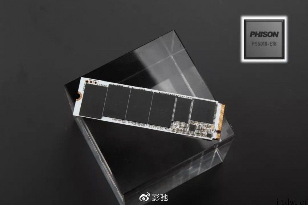 影驰 HOF EXTREME PCIe4.0 SSD 上架：最大 7GB/s，白色 PCB