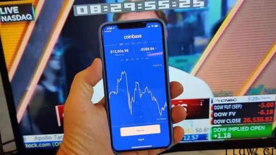 金融交易平台 Robinhood 和 Coinbase 跃居苹果应用商店前两位