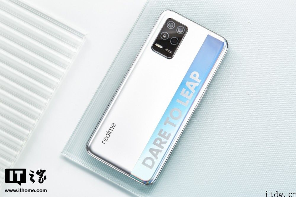 999 元起，realme Q3 系列产品明日开售：均支持 5G 与高刷屏