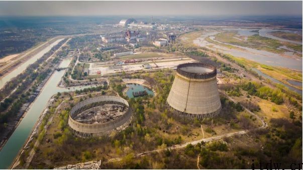 最近科学热文：太空垃圾挡住大家的“视线”、地球上冰川加快流失