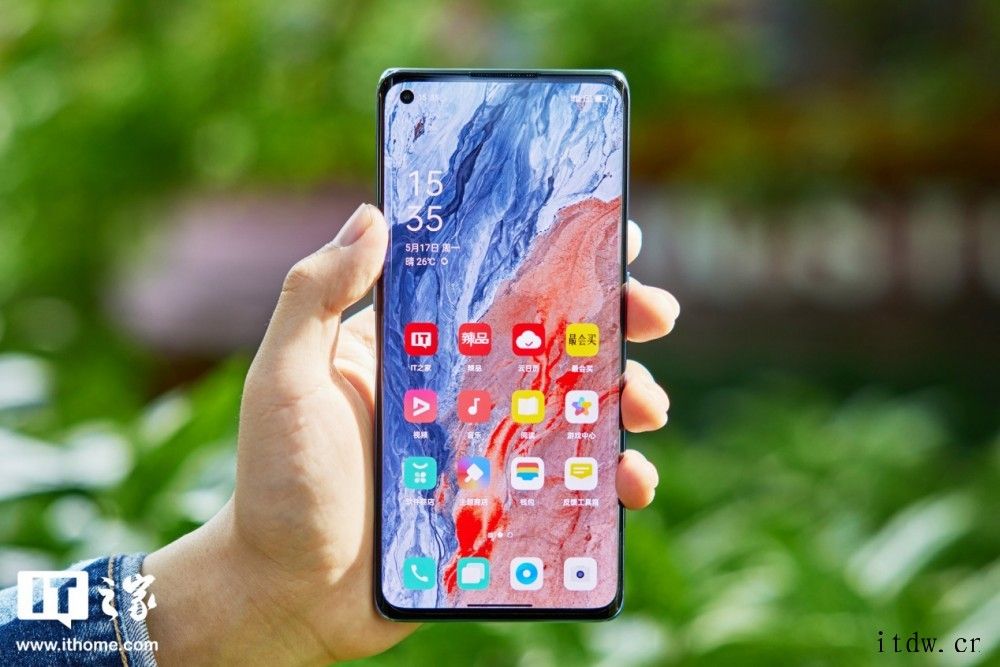 IT大王发布全新人像视频手机 OPPO Reno6 Pro 