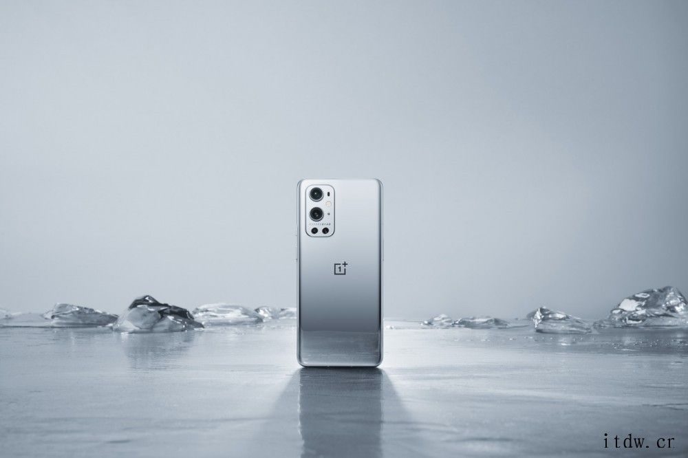 OnePlus 9 Pro 空山基闪银限定礼将于6 月 9 