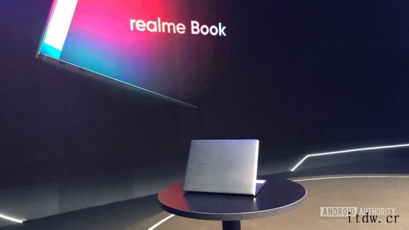 realme 首款笔记本和平板电脑将于 6 月 15 日在海