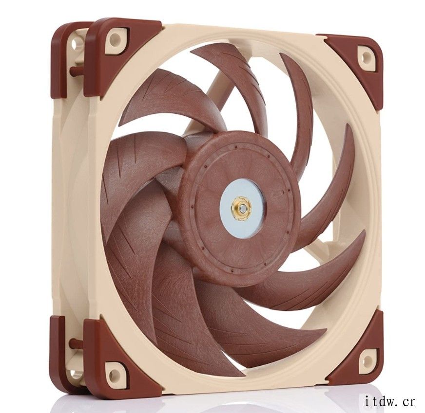 猫头鹰 Noctua 超大被动散热器正式发布,售价约 700