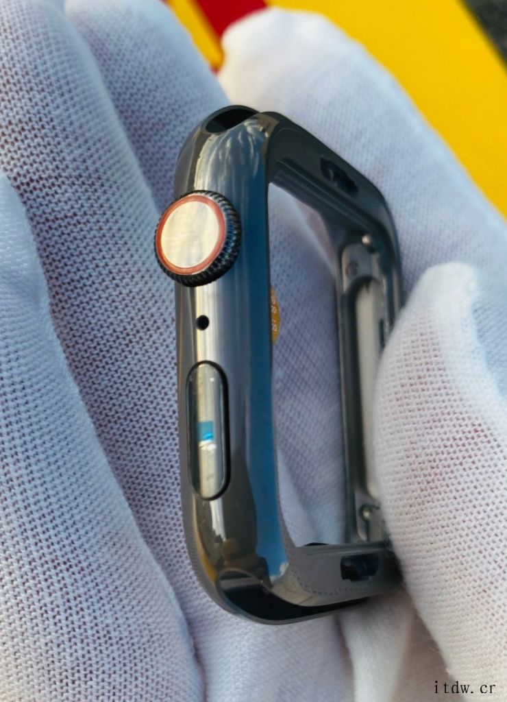 苹果Apple Watch 黑色陶瓷外壳曝光 用于 Seri