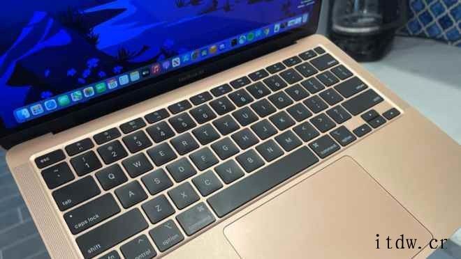 逐步采用自家处理器,新款苹果 MacBook Pro 202