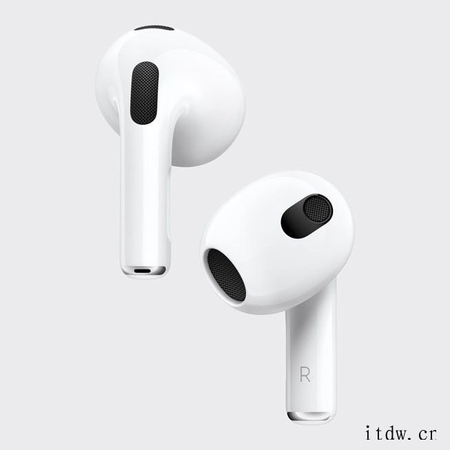 苹果AirPods 3 无线耳机需 iOS 13 及以上,放