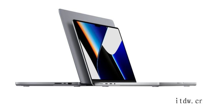 苹果新款14英寸 MacBook Pro 可通过雷电接口快充