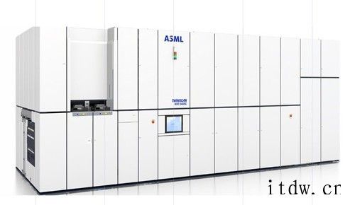 阿斯麦 ASML 又获订单,美光科技计划 2024 年开始安