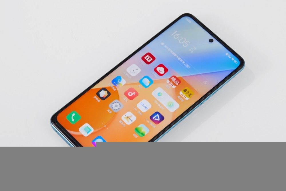 【IT之家开箱】vivo T1 5G 手机图赏:高刷原色屏,