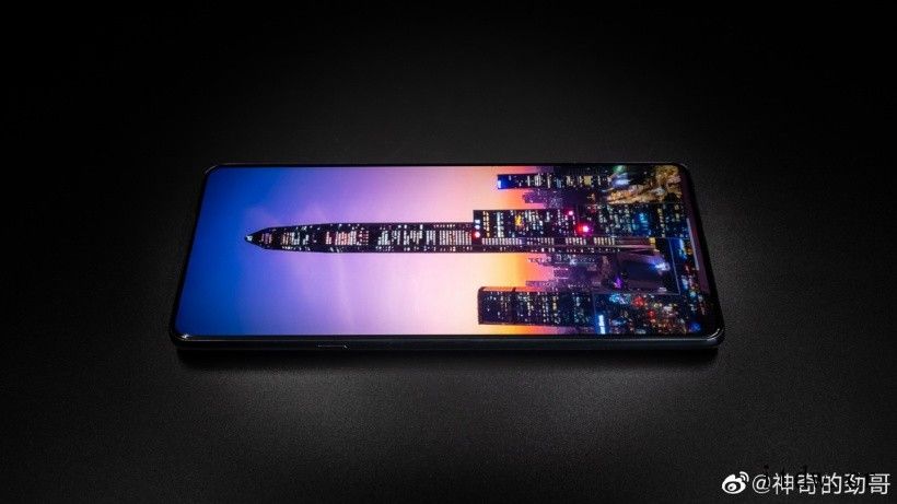 联想moto edge X30 将提供隐藏式屏下 6000 