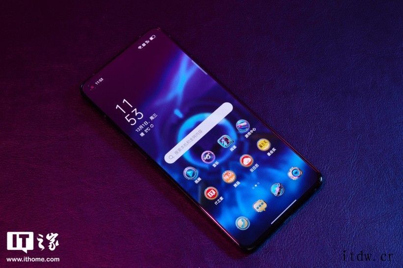 【IT之家开箱】OPPO Reno7 Pro 英雄联盟手游限