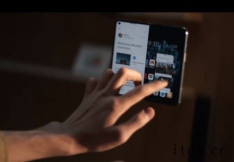OPPO Find N 折叠旗舰正式亮相:几乎无折痕,可自由