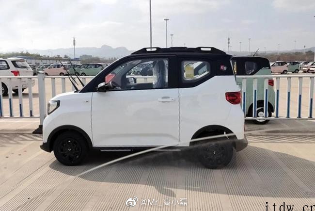 新款五菱宏光 MINI EV 实车曝光:前脸调整、增加 GB