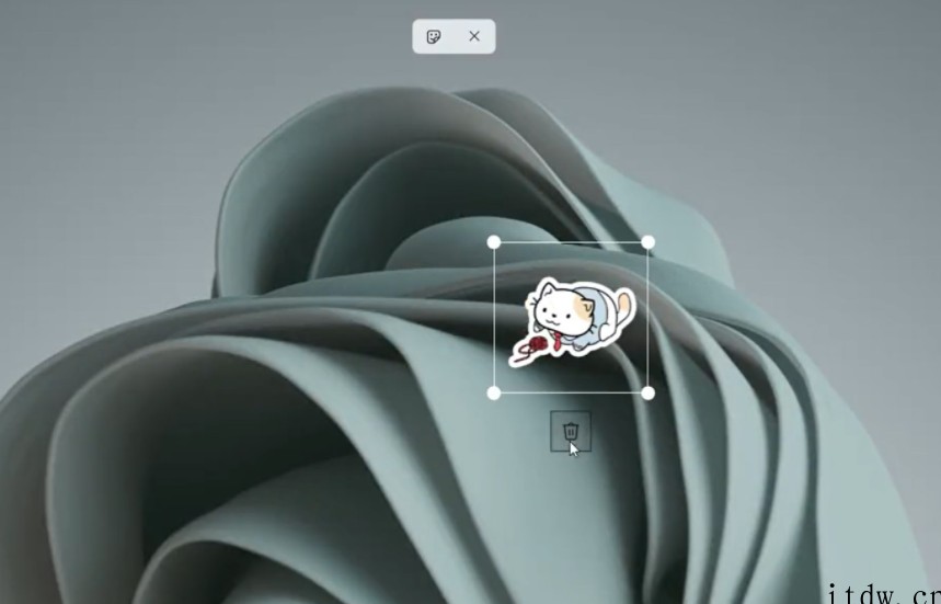 微软 Win11 桌面贴纸功能上手体验:可自定义图案、调整大