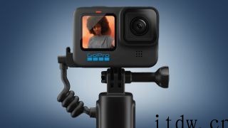 GoPro推出全新手柄配件 Volta:内置大容量电池,续航