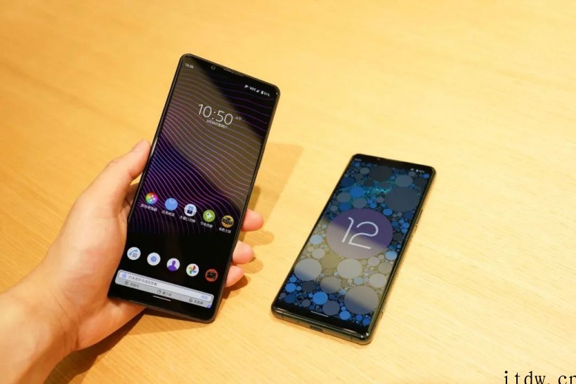 索尼 Xperia 1 III 等 5 款机型安卓 12 陆