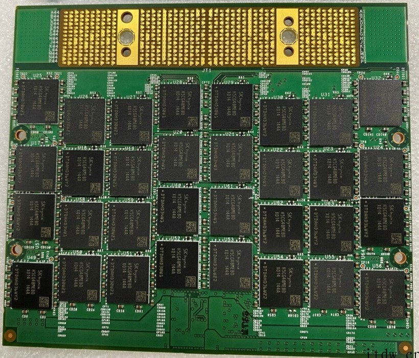 戴尔 CAMM 笔记本 DDR5 内存曝光:最高 128GB