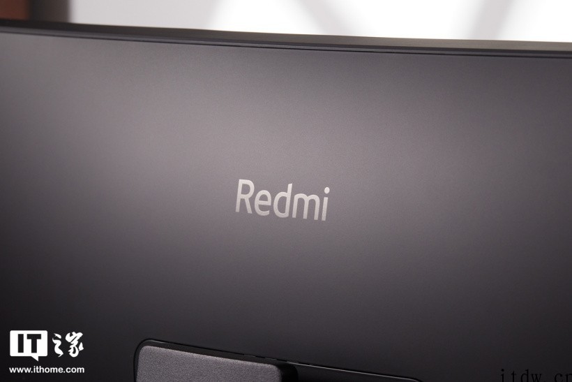 【IT之家开箱】Redmi 曲面显示器图赏:30 英寸 21