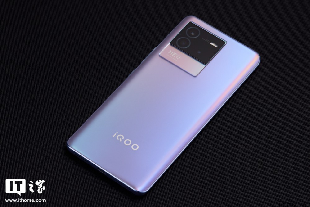 【IT之家开箱】iQOO Neo6 SE 图赏:胶片云阶,赛