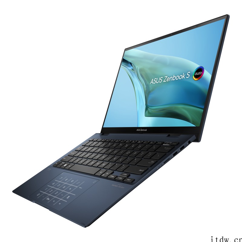 华硕发布新款 Zenbook S 13 Flip OLED 