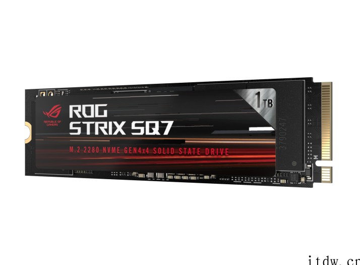 ROG 近年来首款 SSD Strix SQ7 即将上市 1