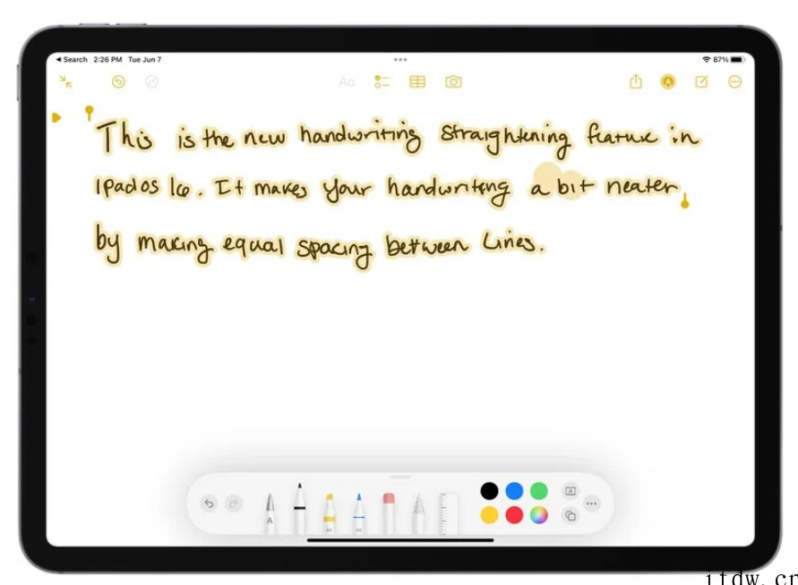 苹果 iPadOS 16 新增手写矫正功能,让书写更加整洁