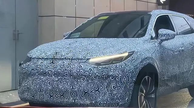 比亚迪也想有台 Model Y,全面对标特斯拉