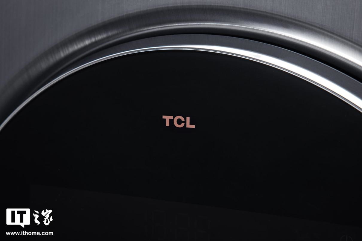 【IT之家开箱】TCL 双子舱复式分区洗衣机 Q10 图赏: