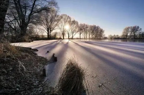 ​小雪节气下雪好还是不下雪好 为什么很多地方怕小雪不下雪