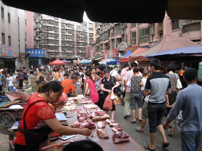 镇江服装批发市场在哪(镇江手工活批发市场在哪里)