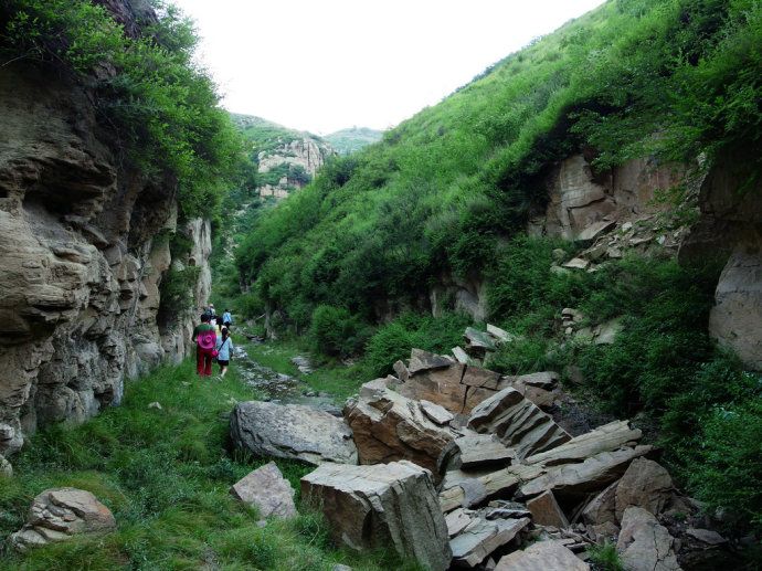 滴水涯在哪里(狮寨公雷爽瀑布)