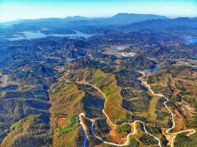 马丁公路在哪里(马丁公路自驾游线路图)