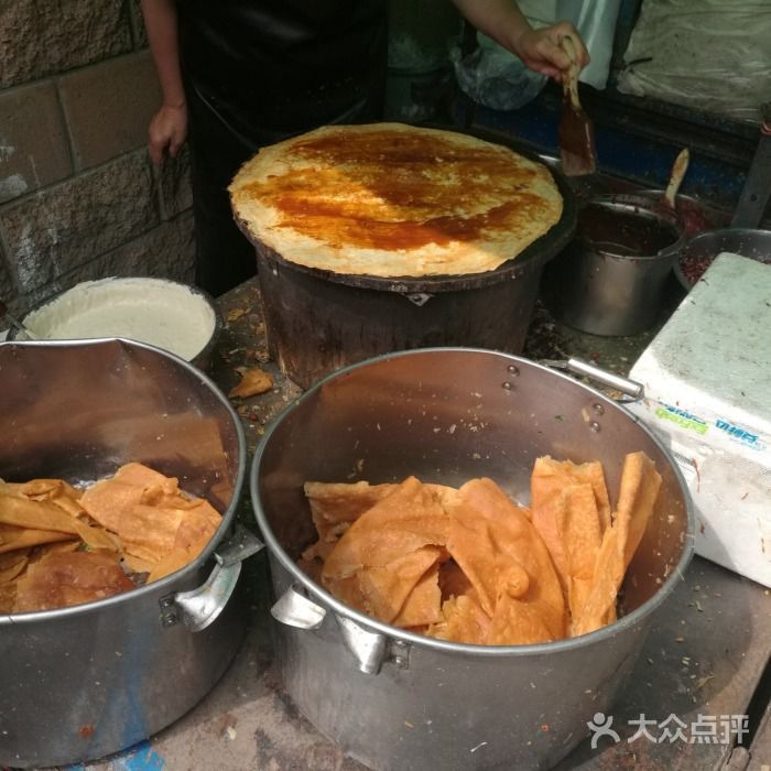 白毛煎饼在哪(无油脆薄煎饼的做法)