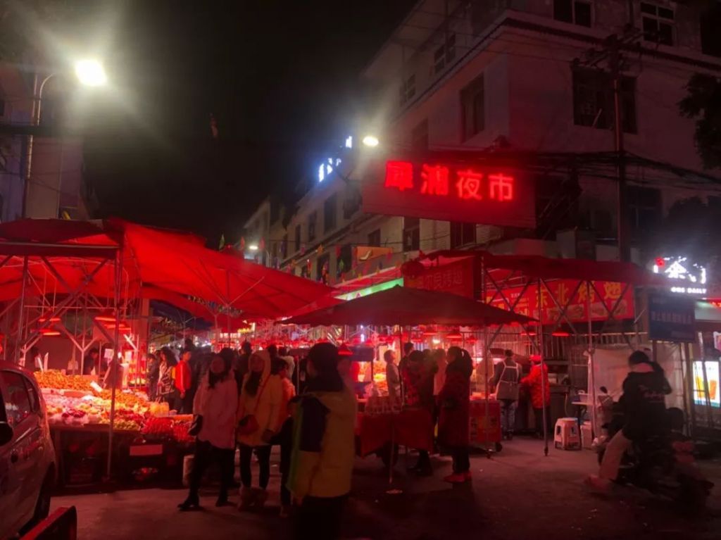 成都犀浦夜市在哪里(犀浦夜市一般开到几点)