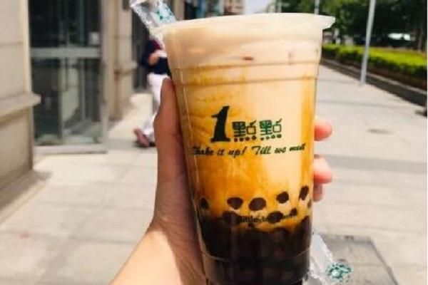 启东一点点奶茶在哪里(附近一点点奶茶店位置在哪里)