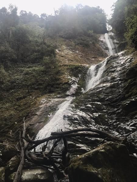 腾冲瑞丽在哪里(腾冲瑞丽芒市旅游攻略)