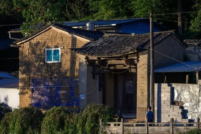 腾冲小吃一条街在哪(腾冲市小吃一条街)