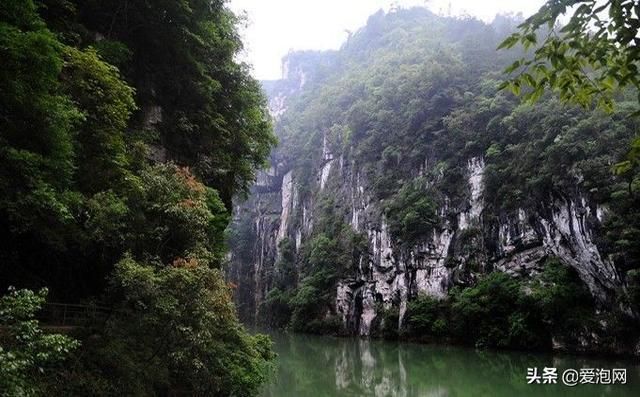 贵阳南江大峡谷在哪里(贵阳南江大峡谷门票价格)