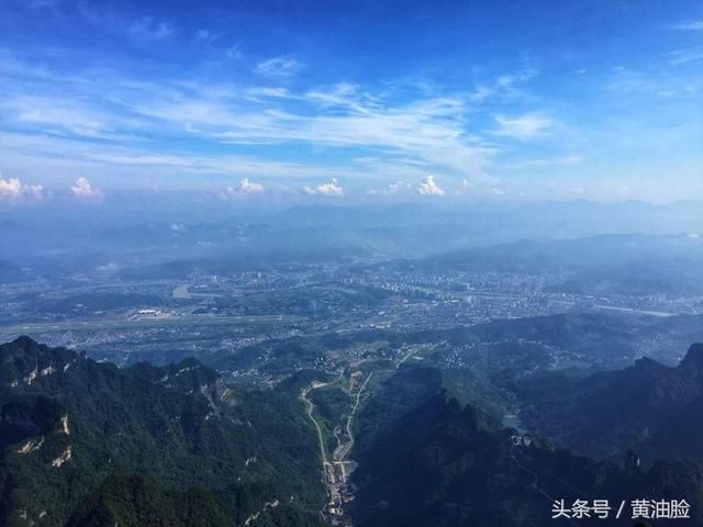 张家界天门山在哪(张家界天门山图片)