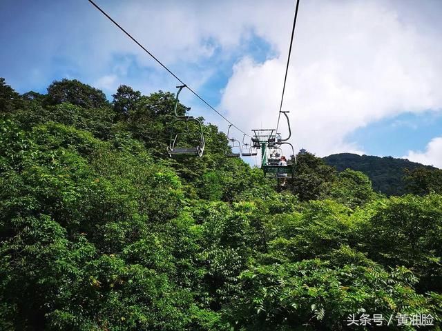 张家界天门山在哪(张家界天门山图片)