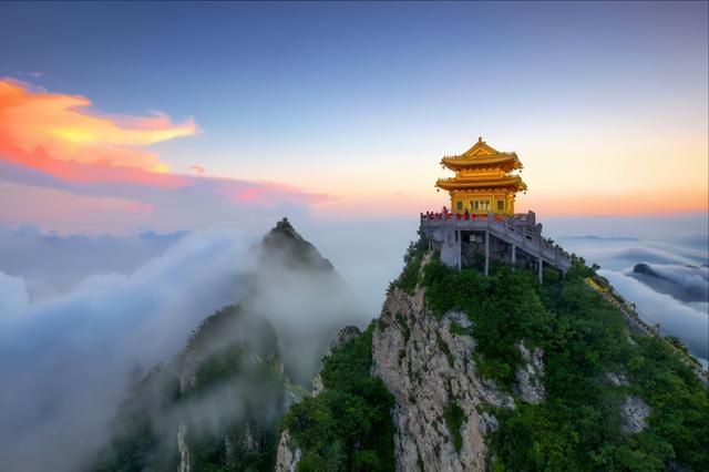 老君山在哪儿(老君山最佳旅游时间)