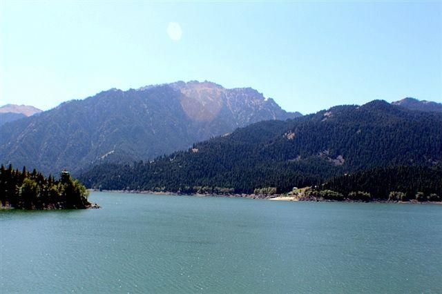 天山天池在哪里(天山天池在哪里哪个城市)