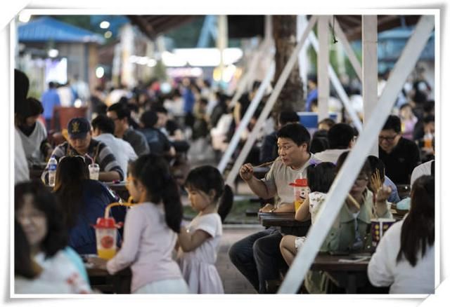 上海锦江士林夜市在哪(上海士林夜市在哪里)