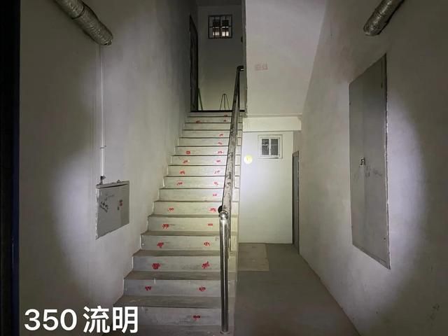 华为p8手电筒在哪里(华为手电筒在哪里)