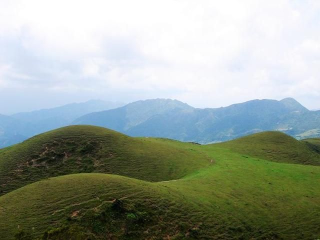 南国大草原在哪里(开远南国大草原在哪里)