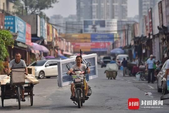 成都最大的建材批发市场在哪里(成都最大装修建材批发市场)