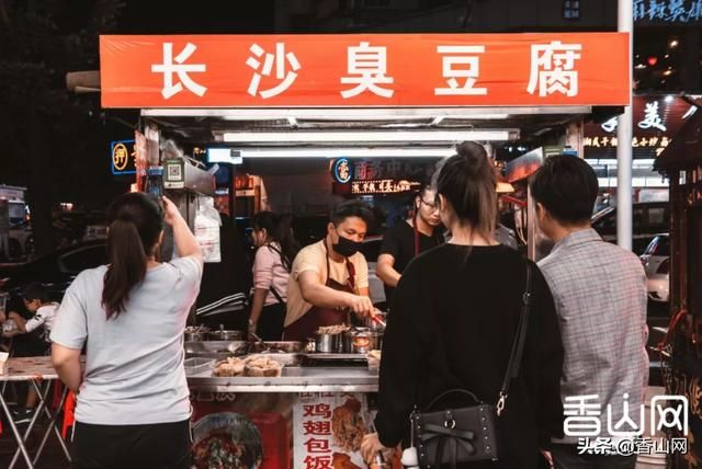 珠海夏湾夜市在哪里(珠海夏湾夜市摊位费多少钱)