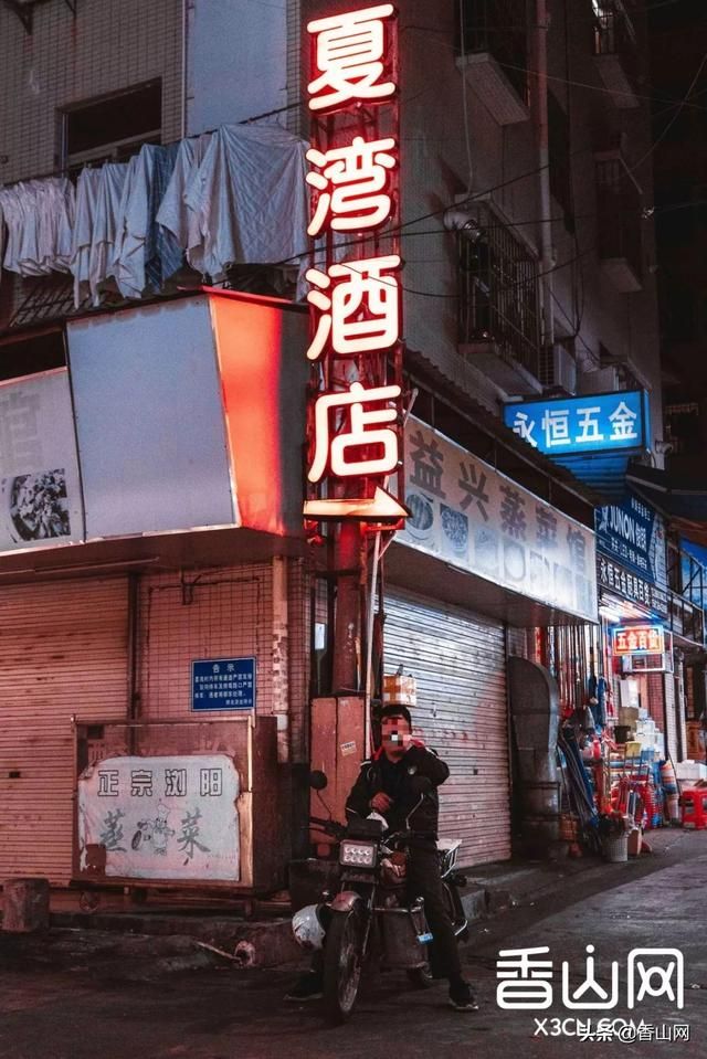 珠海夏湾夜市在哪里(珠海夏湾夜市摊位费多少钱)